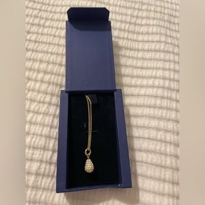 Swarovski pear looking pendant necklace